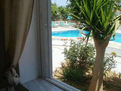 Sea Shell Apartments Pirgos Psilonerou Exterior photo